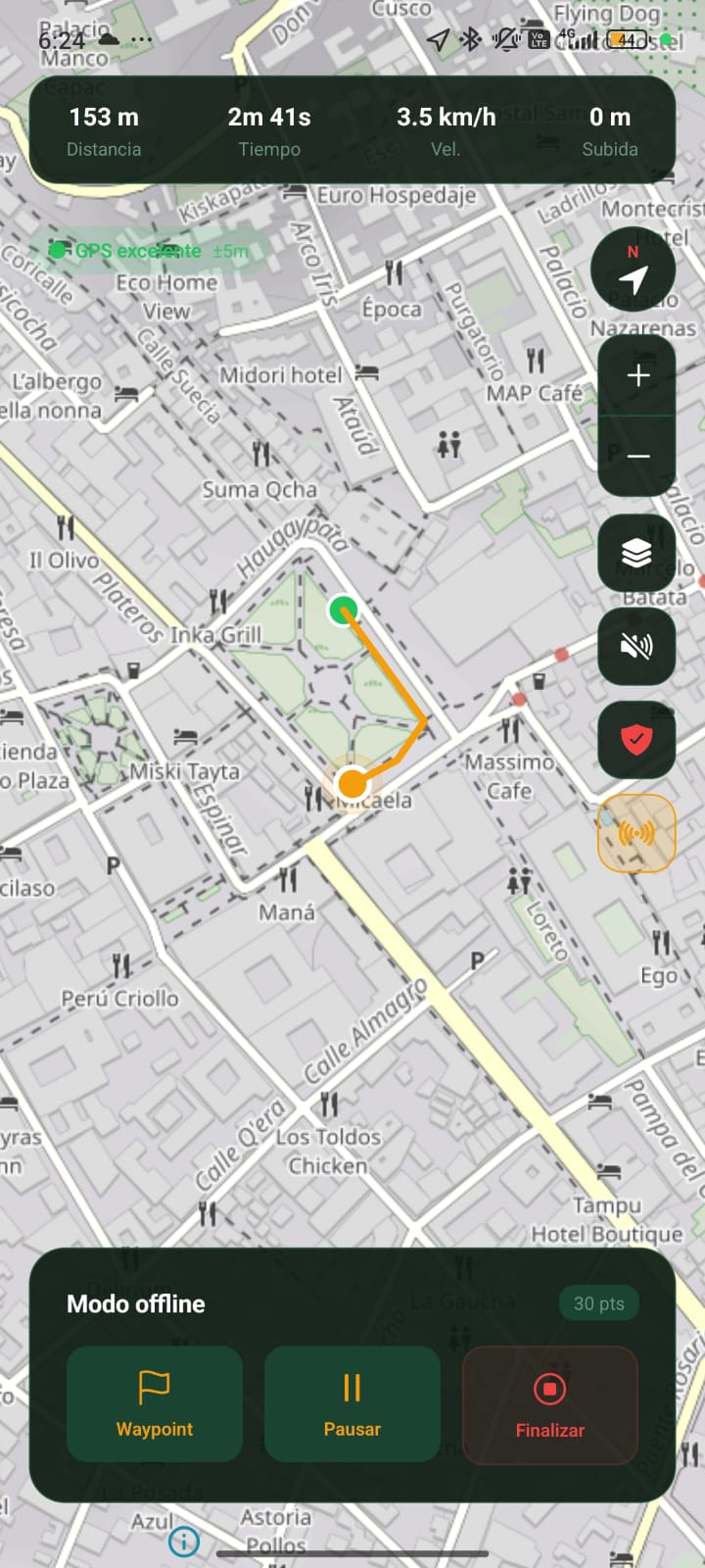 Ñan Kamay grabando una ruta en vivo: traza en el mapa con distancia, tiempo y velocidad.